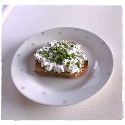 Tartine ricotta petits pois