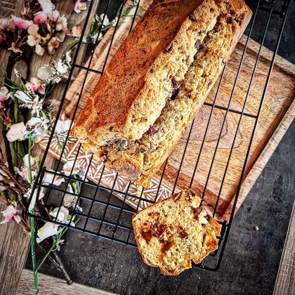Cake aux Tomates Confites et Romarin