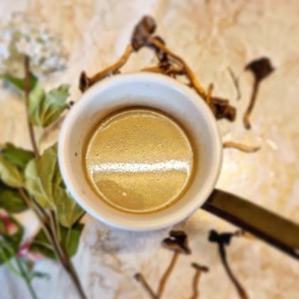 Sauce à la Poire, aux Champignons de Paris et à la Truffe Noire