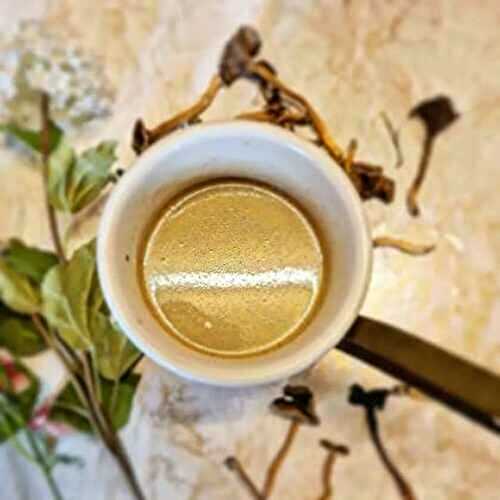 Sauce à la Poire, aux Champignons de Paris et à la Truffe Noire