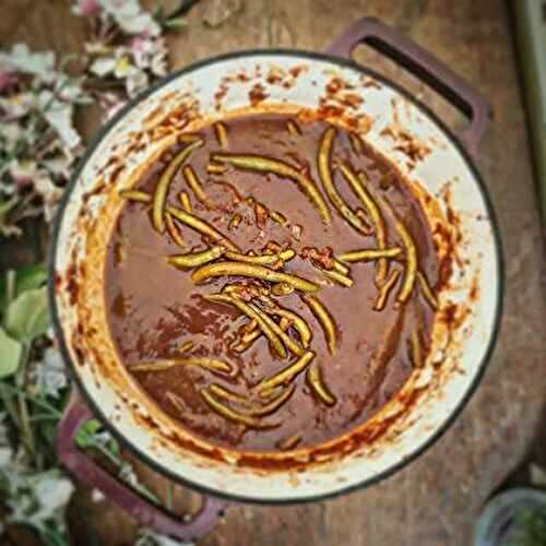 Haricots verts à la sauce tomate