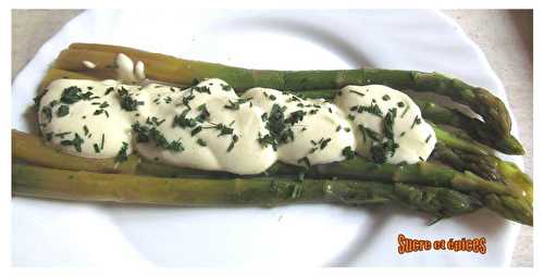 Asperges sauce mousseline