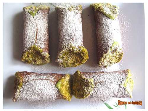 Cannolis siciliens à la pistache