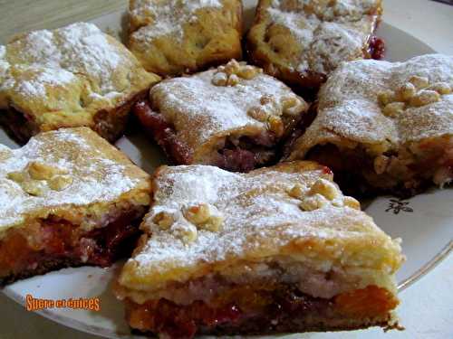 Carrés fondants aux framboises et abricots