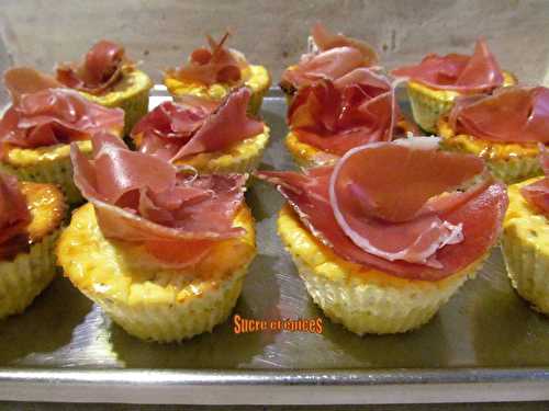 Mini-cheesecakes à la polenta et au jambon de Bayonne