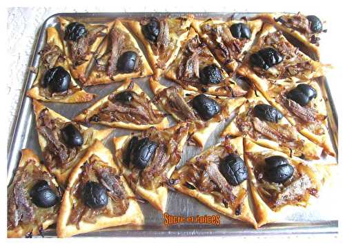 Mini pissaladières aux olives noires