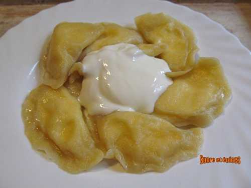 Raviolis moldaves au fromage frais - Coltunasi cu branza