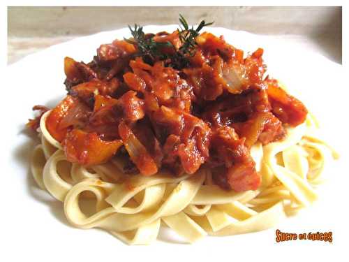 Tagliatelles au poulpe sauce tomates