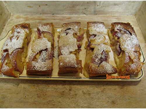 Clafoutis nectarines-amandes - www.sucreetepices.com