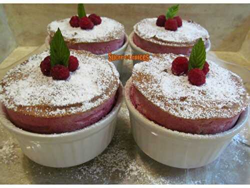 Soufflés aux framboises - www.sucreetepices.com