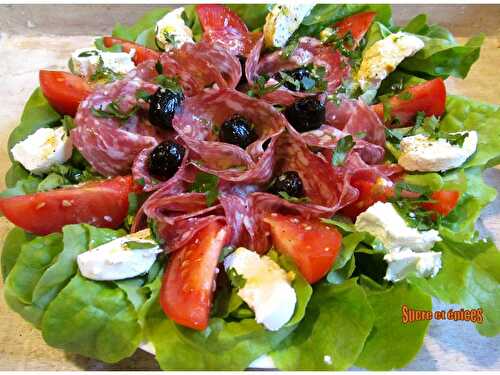 Salade rosette, chèvre frais, tomates