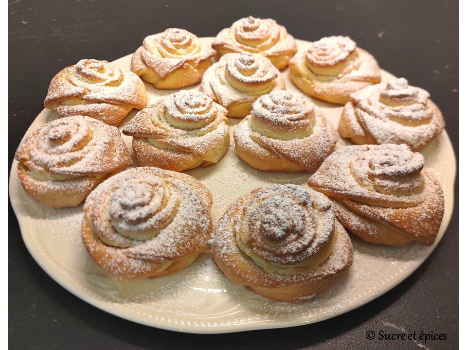 Biscuits en forme de roses - Recette en vidéo