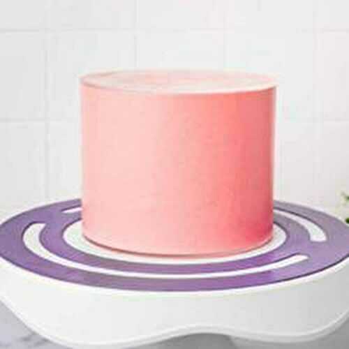 Lissage parfait d’un layer cake avec les disques acryliques 