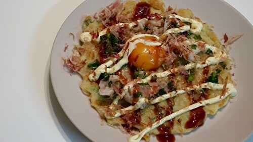 Okonomiyaki (Osaka style)