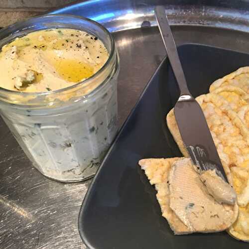 Tartinade à la ciboulette et aux olives