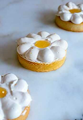 Tarte au citron meringuée comme une fleur