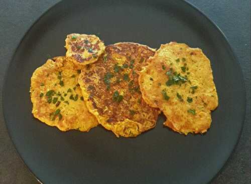 Crêpes de maïs au gruyère râpé et épices