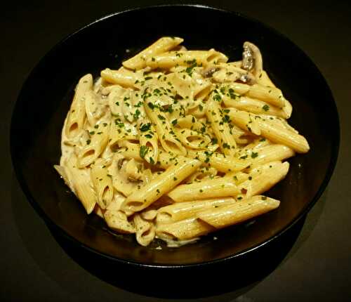 Penne crème, roquefort et champignons