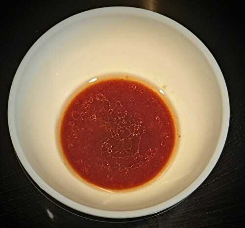 Sauce pimentée asiatique à base de gochujang (Corée) ou sriracha (Thaïlande)