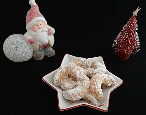 Kipferl à la vanille. Recette de biscuits de Noël en forme de croissant de lune (sans œuf)