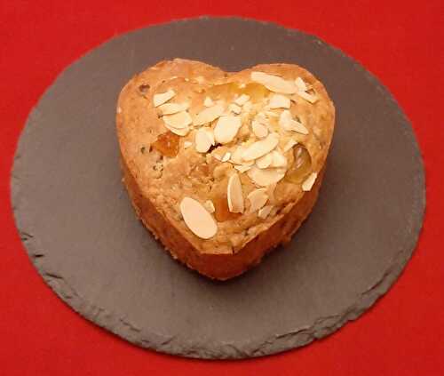 Gâteau saint valentin. Une idée de dessert en forme de cœur