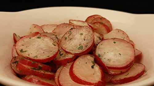 Salade de radis roses. Une recette simple et rapide