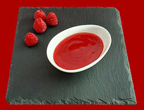 Purée de framboises. Une recette de dessert healthy, rapide et sans cuisson