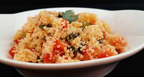 Taboulé maison. Une recette classique pour une entrée en été.