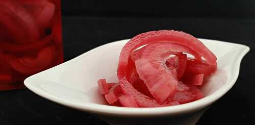 Pickles oignons rouges. Une recette pour relever la saveur de vos plats.