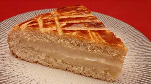 Gâteau basque traditionnel. Une recette gourmande à la crème pâtissière.
