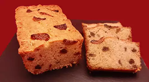 Figues séchées. Une recette de cake aux fruits facile et gourmand.