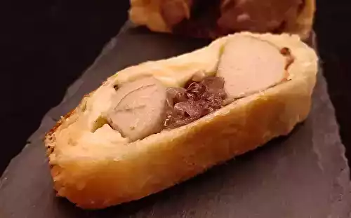 Amuse-bouche pâte feuilletée au boudin blanc et oignons rouges. Une recette pour l'apéritif.