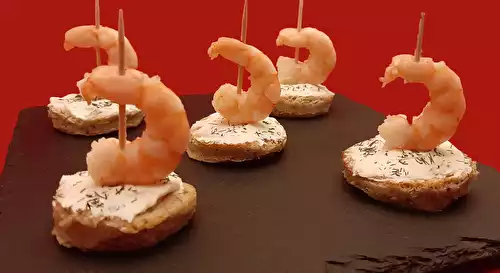 Toasts aux crevettes. Une recette froide pour l'apéro de Noël ou Nouvel An.