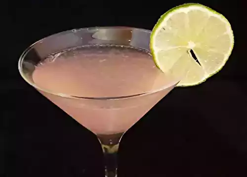 Cosmopolitan. Une recette de cocktail pour un apéro entre amis