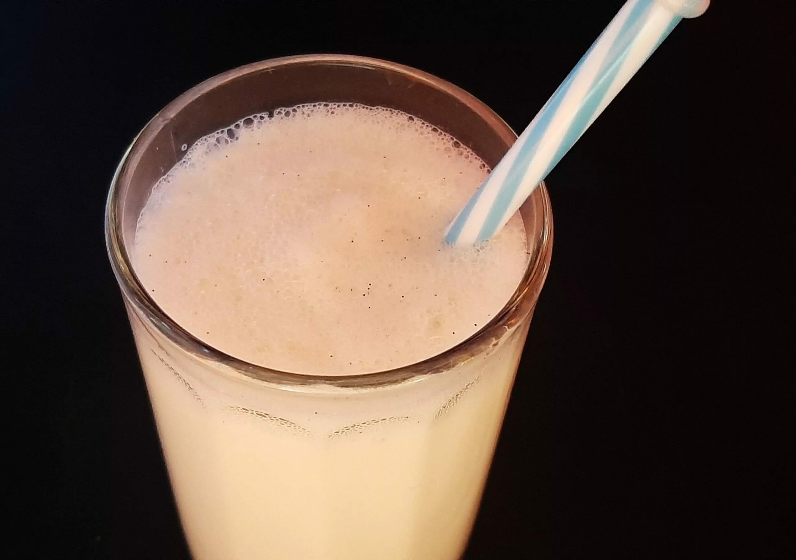 Milkshake vanille. Une recette pour les enfants facile et rapide à faire