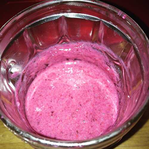 Smoothie du jour aux fruits rouges