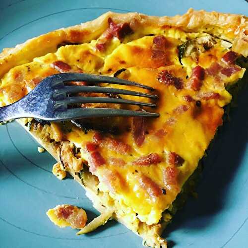 Tarte à la courgette et aux lardons express