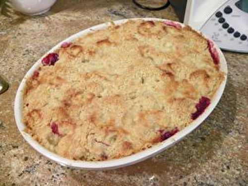 CRUMBLE AUX FRUITS ROUGES