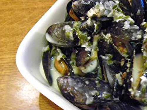 MOULES SAUCE POULETTE