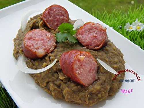 SAUCISSES DE MONTBELIARD A LA CREME DE LENTILLES BLONDES (thermomix)