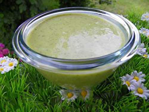 SOUPE FROIDE DE COURGETTES (thermomix)