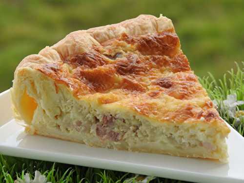 TARTE AUX OIGNONS, LARDONS ET FROMAGE (thermomix) - Blog cuisine Thermomix avec recettes pour le TM5 & TM31