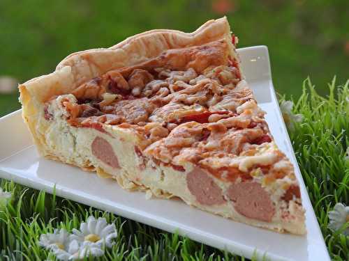 TARTE AUX SAUCISSES DEGUISEES EN TOMATES  (thermomix)