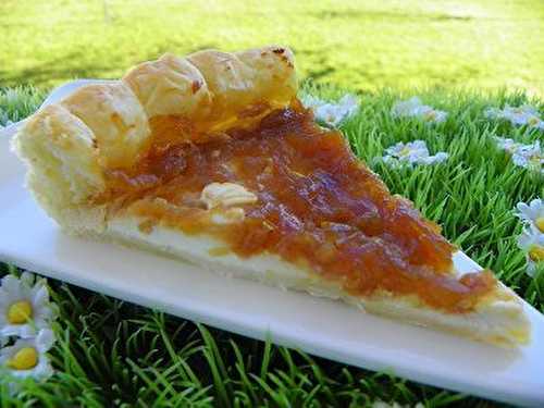 TARTE FEUILLETE D'OIGNONS CONFITS (thermomix)