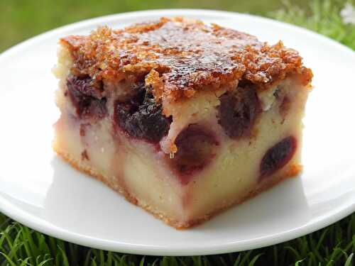 CLAFOUTIS AUX CERISES CARAMELISEES ( cake factory et thermomix)