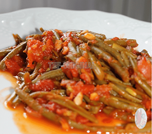 HARICOTS VERTS A LA TOMATE