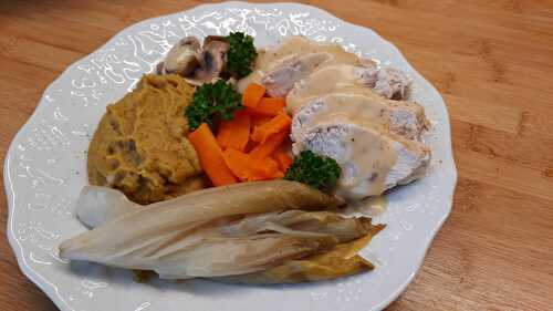 Poulet aux légumes sauce champignons et Purée de pois cassés