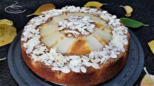 Gâteau de grand-mère aux poires et à la pralinoise