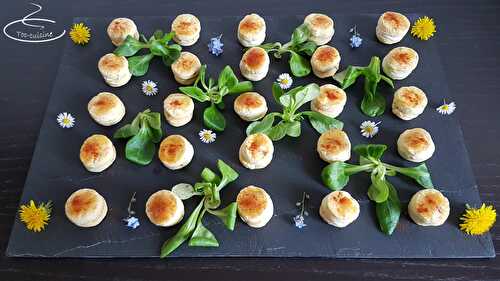 Macarons au thym et crème de roquefort