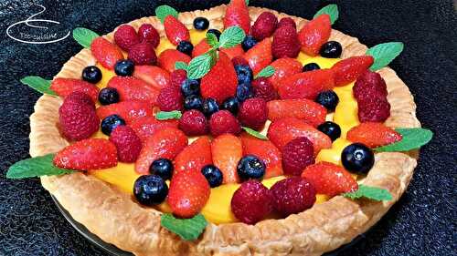 Tarte feuilletée aux fruits rouges et mangue à la crème d'amande